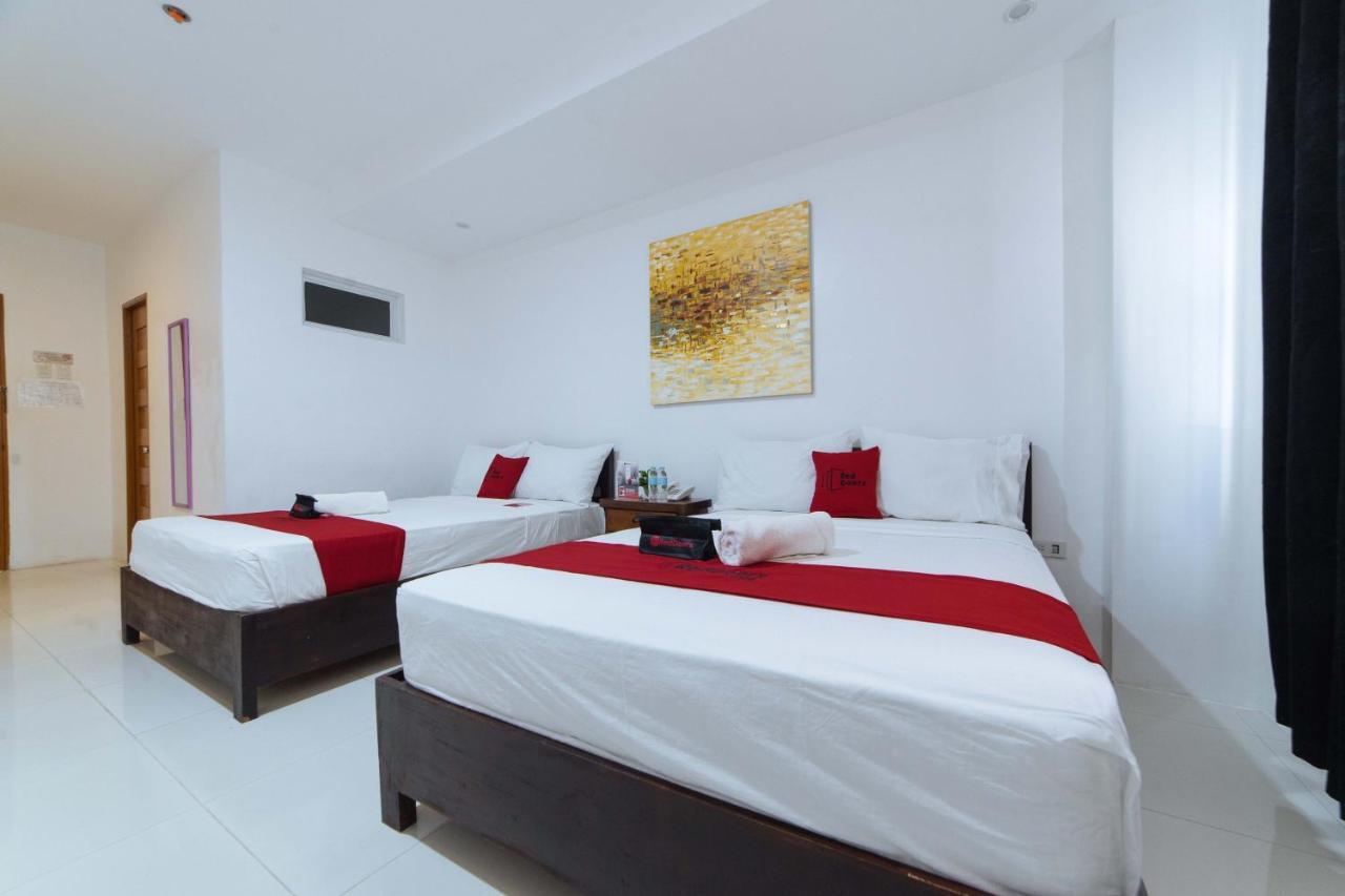 Reddoorz Plus @ San Roque Roxas City Bagian luar foto