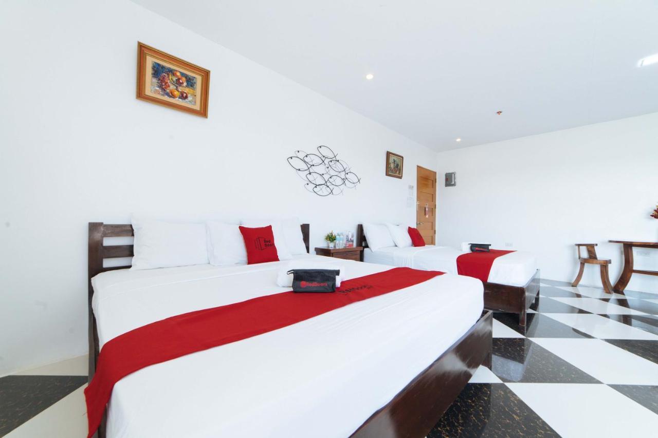 Reddoorz Plus @ San Roque Roxas City Bagian luar foto