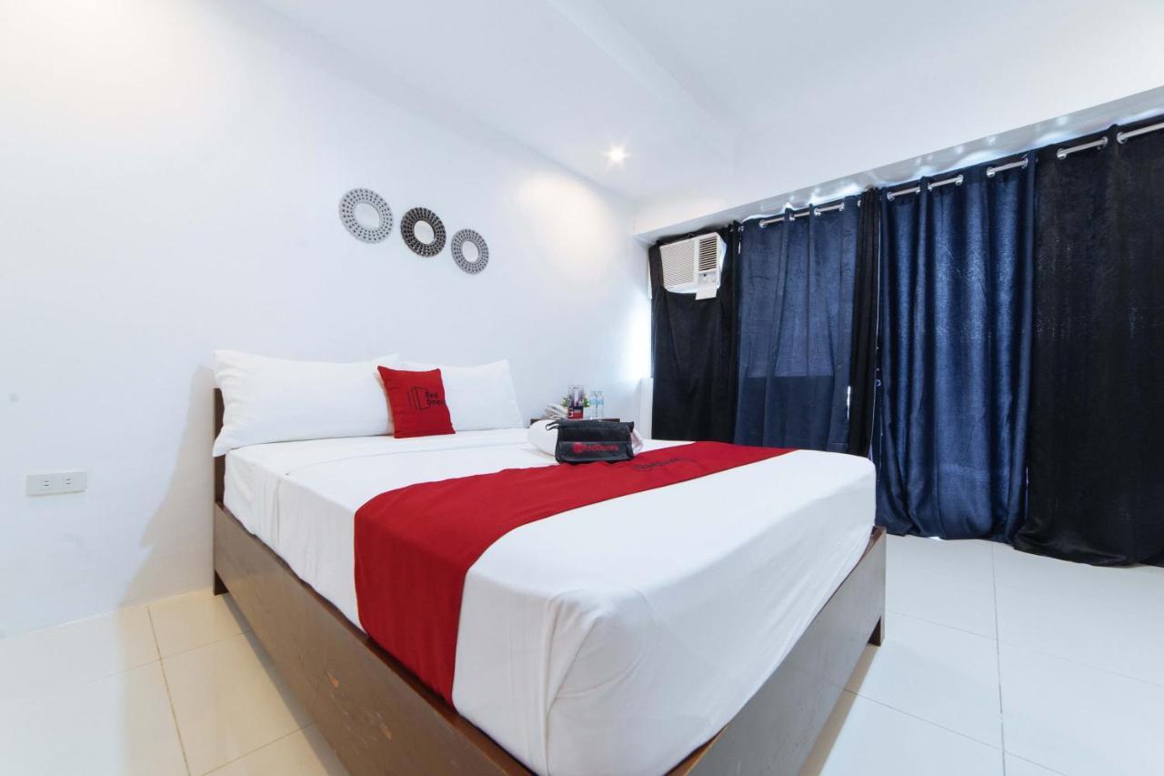 Reddoorz Plus @ San Roque Roxas City Bagian luar foto