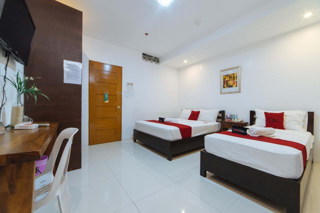 Reddoorz Plus @ San Roque Roxas City Bagian luar foto